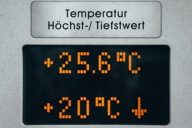 digital temperature display